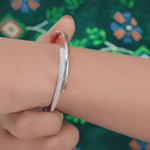 Load and play video in Gallery viewer, 9K Gold Elara Bangle
