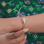 Load and play video in Gallery viewer, 9K Gold Ottilie Bangle
