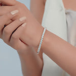 Load and play video in Gallery viewer, 9K Gold Calista Bangle
